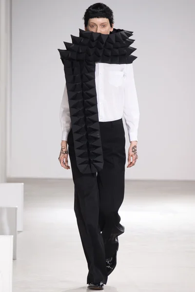 Look 7